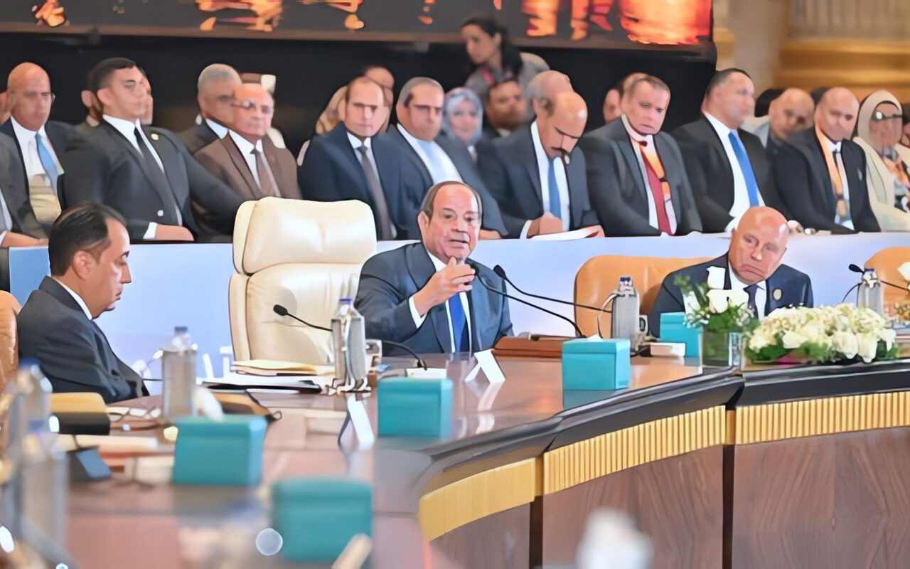 الرئيس السيسي: رسوم المرور الحالية لا تغطي تكلفة إنشاء أو صيانة الطرق