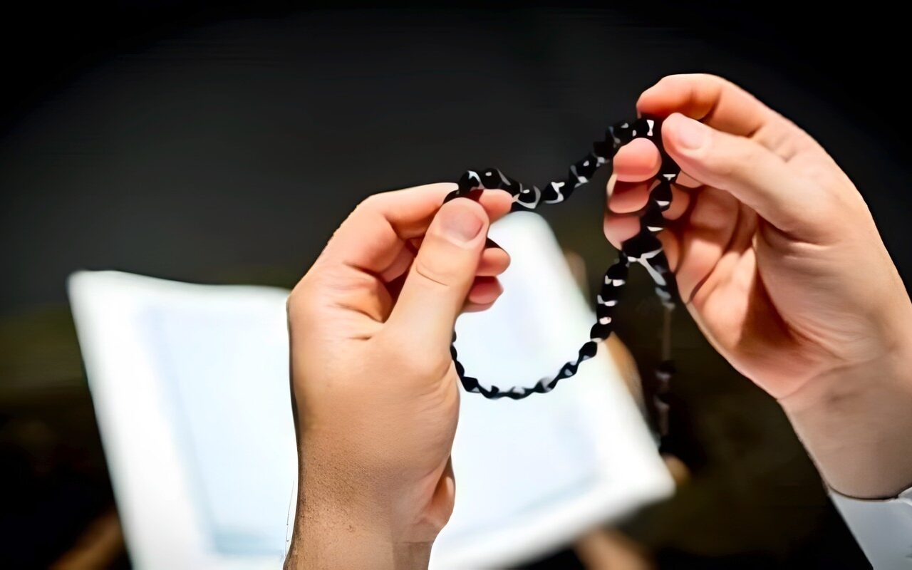 أذكار المساء اليوم الأحد 25 أكتوبر 2026.. حصّن نفسك بذكر الله