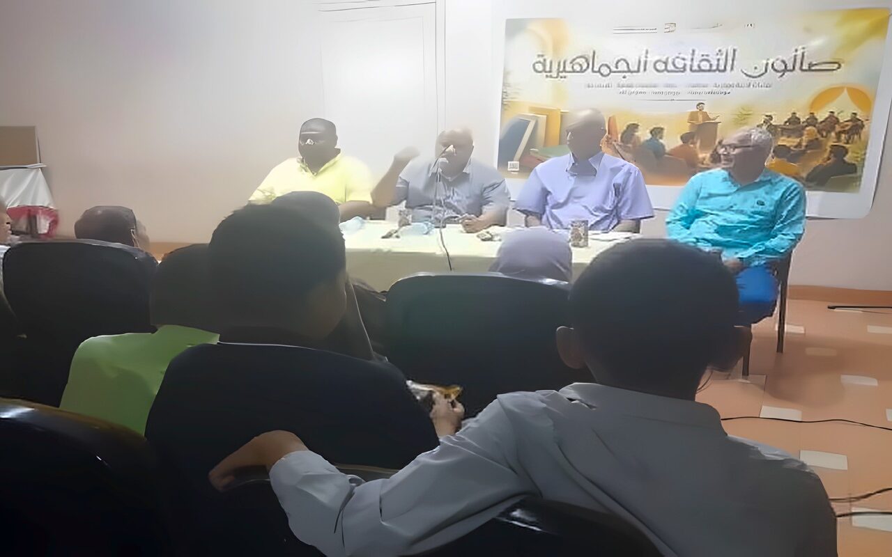صالون الثقافة الجماهيرية بأسوان يستعرض دروس نصر أكتوبر في الانتماء وبناء الهوية