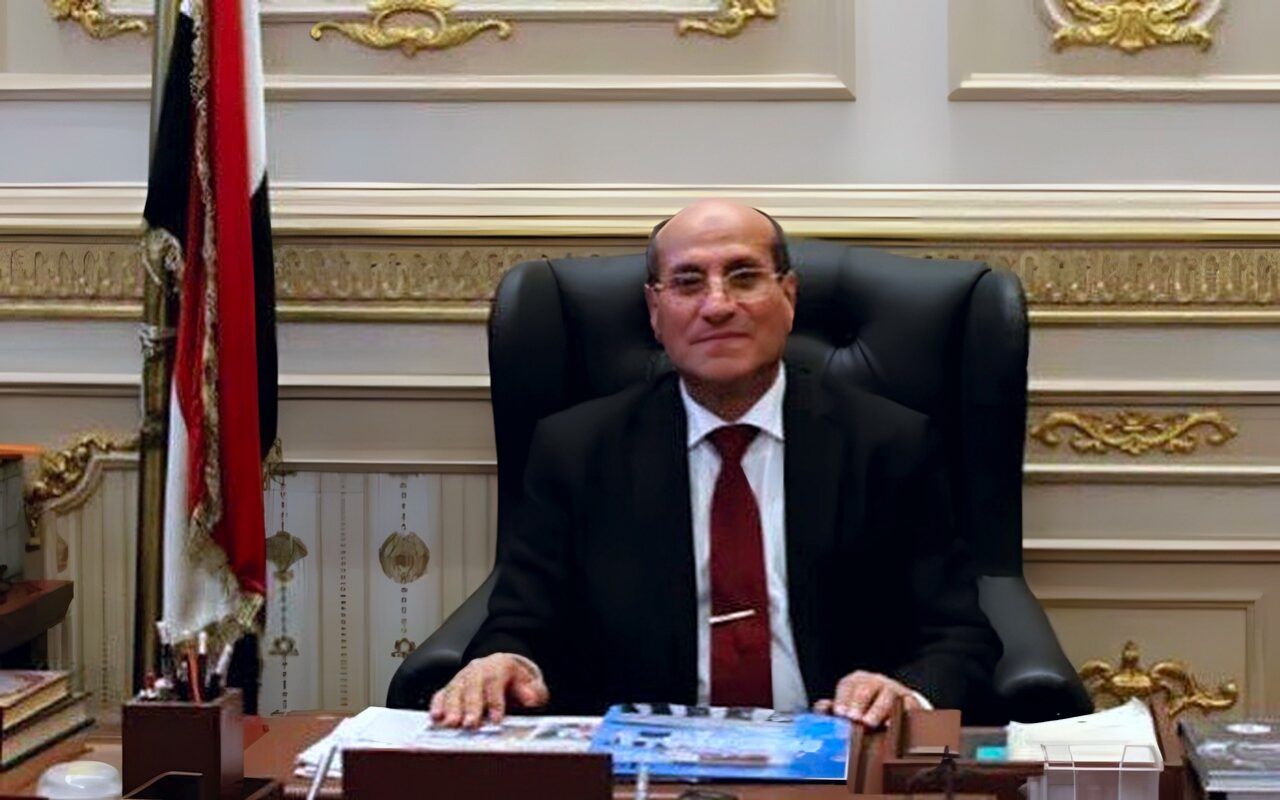 النائب حسني عبد اللطيف رئيسا لجنة الشؤون الدستورية والتشريعية بالشيوخ