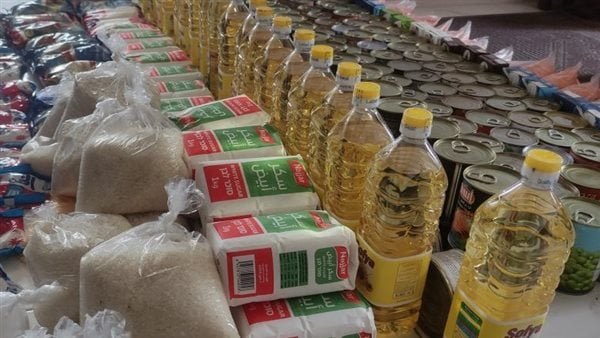 أسعار السلع الأساسية اليوم في الأسواق.. تراجع البيض والسكر وارتفاع زيت عباد الشمس