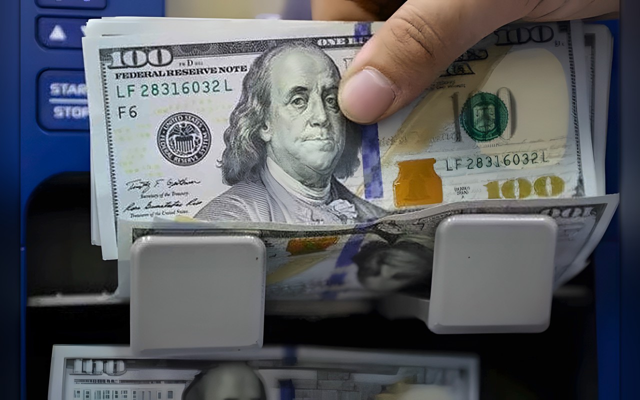 سعر الدولار مقابل الجنيه اليوم الأحد 4 أكتوبر 2026.. استقرار العملة الأمريكية