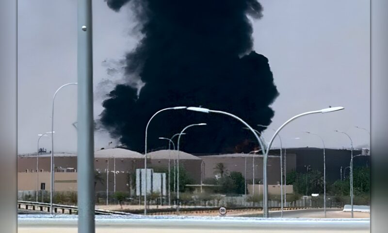 عاجل| الحوثيون يعلنون مسؤوليتهم عن هجوم «مطار الرياض».. واستهداف الدمام وأرامكو