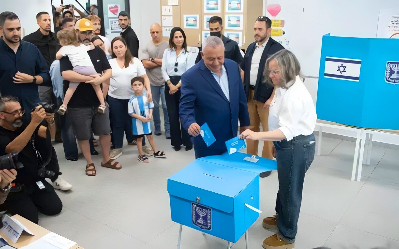 انتخابات إسرائيل الأكثر انقسامًا.. هل تحسم الأحزاب العربية مصير حكومة نتنياهو؟
