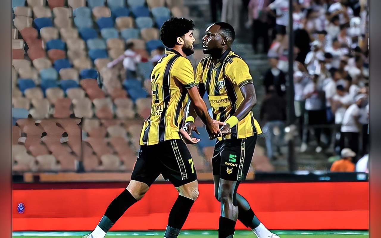 محمد عبد الناصر يكشف موعد انتقاله إلى الأهلي.. ويعلق على خسارة المقاولون العرب أمام الزمالك