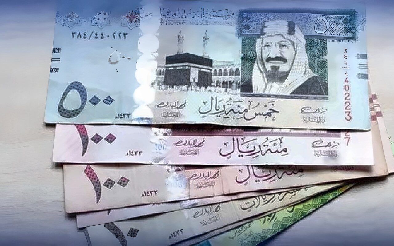 سعر الريال السعودي مقابل الجنيه المصري اليوم الإثنين 5 أكتوبر 2026 بيعًا وشراءً