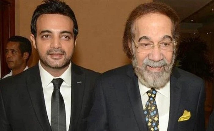 «كان شيء صعب جدًا».. عمرو محمود ياسين يستعيد ذكرى يوم رحيل والده