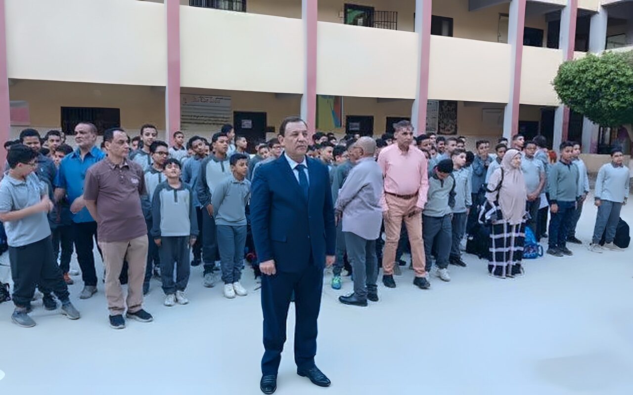 مدير تعليم بني سويف يتفقد عدداً من المدارس ويُشدد على رفع مستوى القراءة والكتابة والحساب