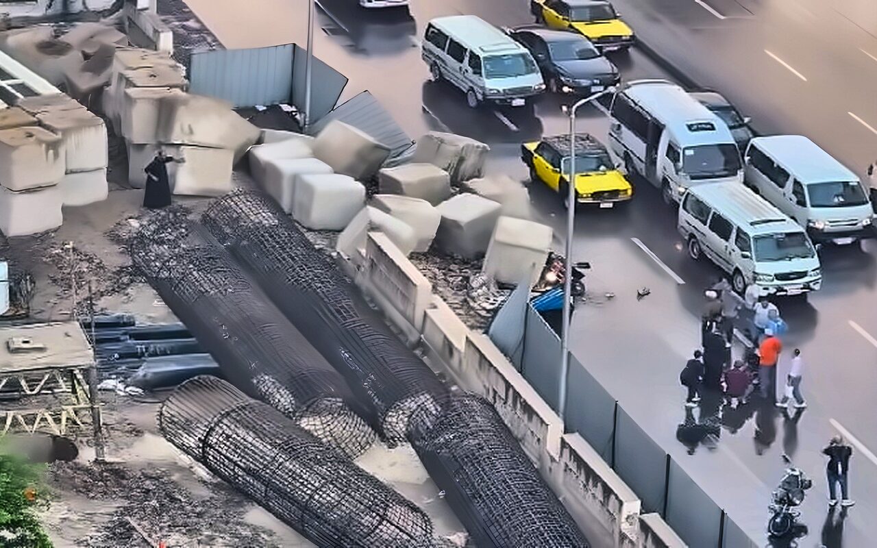 سقوط بلوكات خرسانية يصيب شخصين أثناء مرورهما بطريق الترام في الإسكندرية