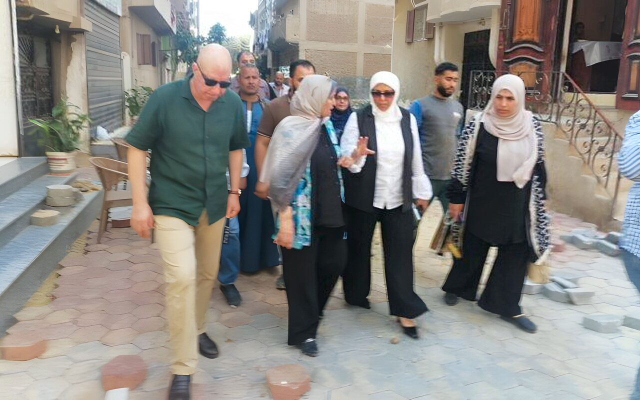 محافظ القليوبية يستعرض خطط تطوير الخدمات والمرافق بكفر شكر