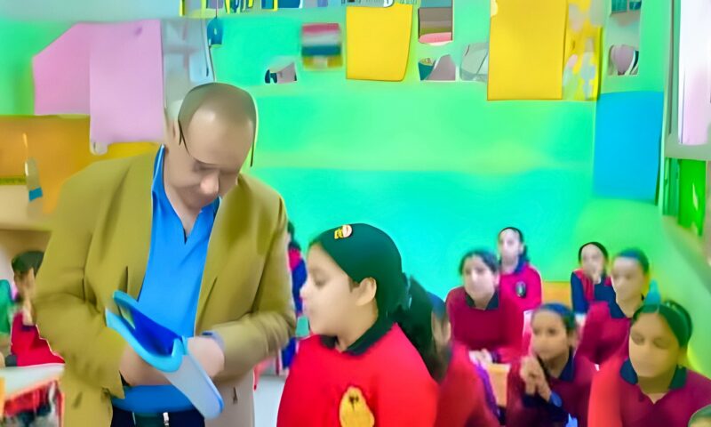 مدير تعليم القليوبية يتفقد مدارس القناطر الخيرية ويوجه بتشديد الانضباط وحماية خصوصية الطلاب