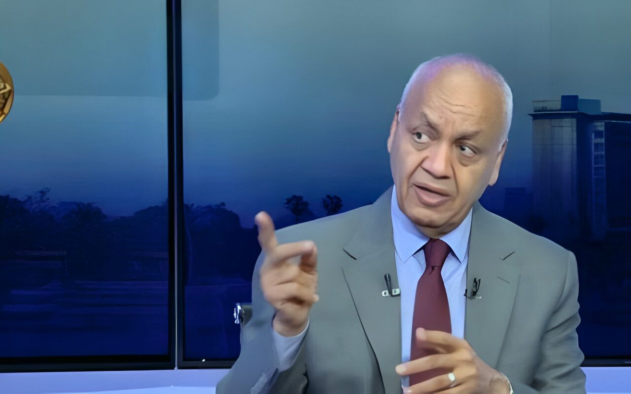 مصطفى بكري يكشف موعد استكمال مناقشات إرسال قوات مصرية إلى السعودية ويوضح طريقة التصويت