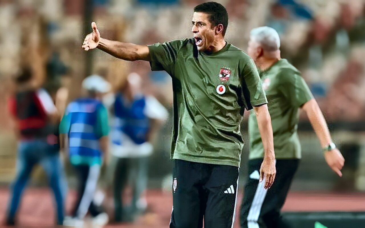 عموتة يوجه تعليمات حاسمة للاعبي الأهلي قبل مواجهة الزمالك في القمة 133