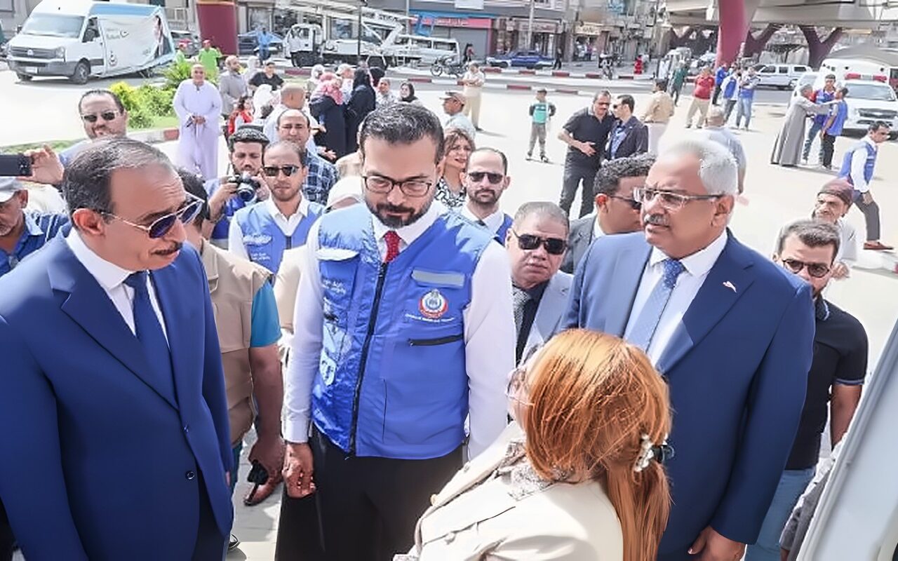 محافظ سوهاج يطلق فعاليات مبادرة «صحة وانتصار»بميدان الثقافة بالتعاون مع مديرية الصحة