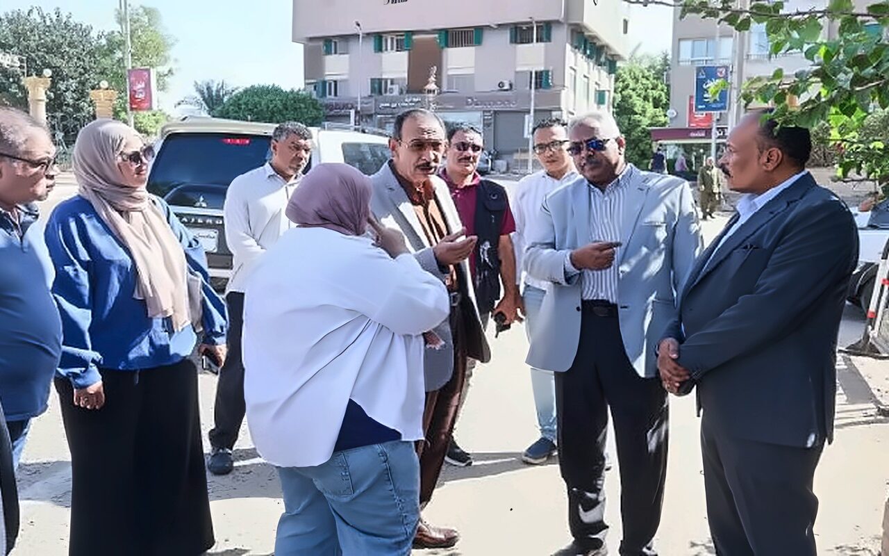 محافظ سوهاج يتفقد أعمال التشجير والحدائق العامة بحي شرق وأخميم ويوجه برفع كفاءتها
