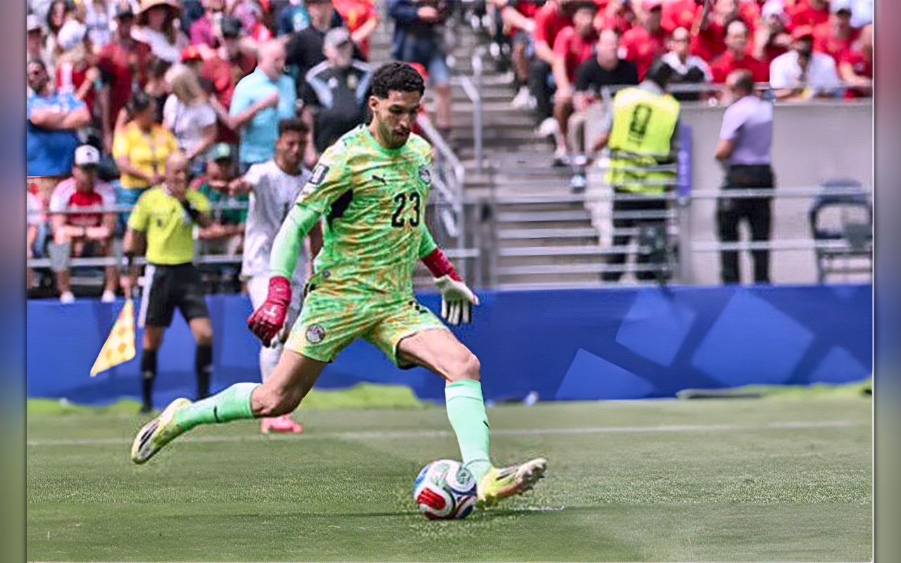 أحمد عادل عبد المنعم يدافع عن مصطفى شوبير بعد خطأ مباراة جنوب إفريقيا