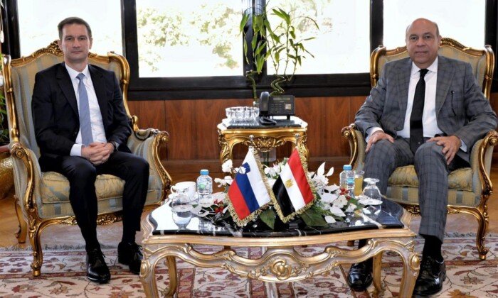 مصر وسلوفينيا تستهدفان تعزيز الربط الجوي ودعم حركة السياحة بين البلدين