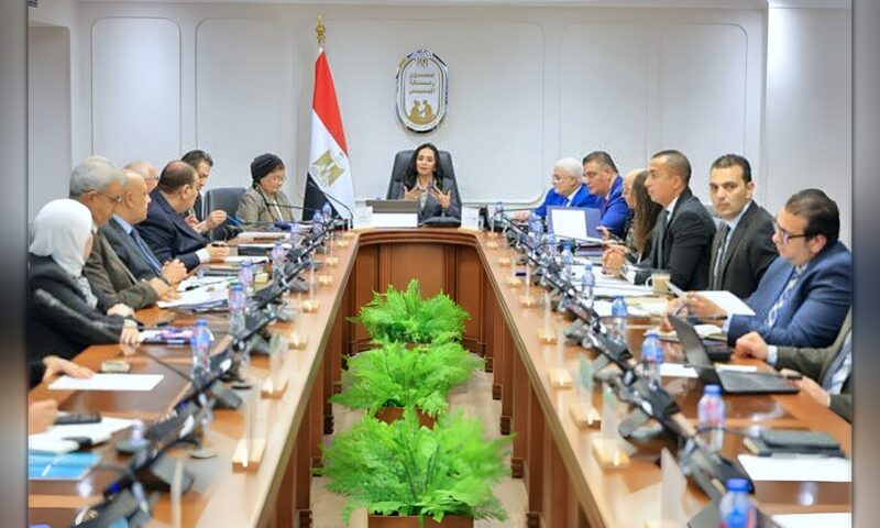وزيرة التنمية المحلية: القطاع الخاص والشباب شريكان في نجاح منظومة المسؤولية الممتدة للمنتج