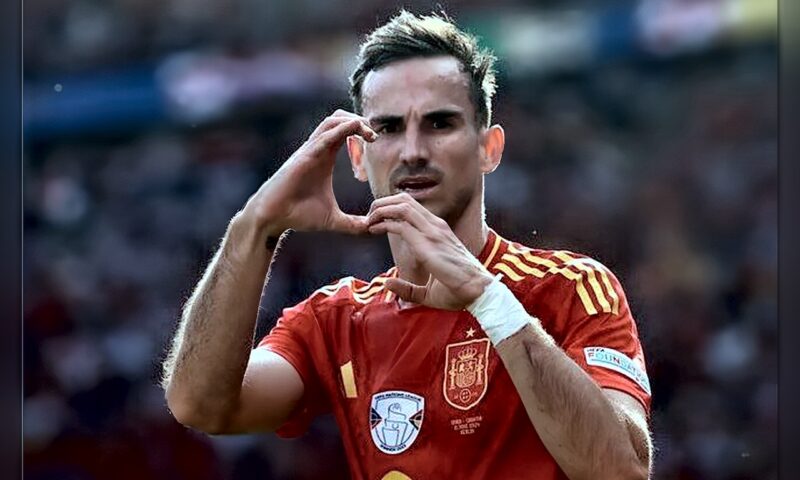 ديفيد سيلفا يختار فابيان رويز للكرة الذهبية ويحذر ريال مدريد