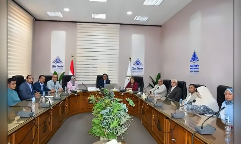 لتعزيز الأمن الغذائي.. رئيس جامعة بنها يقود فريقًا بحثيًا لإنشاء مختبر مصري صيني للزراعة الذكية
