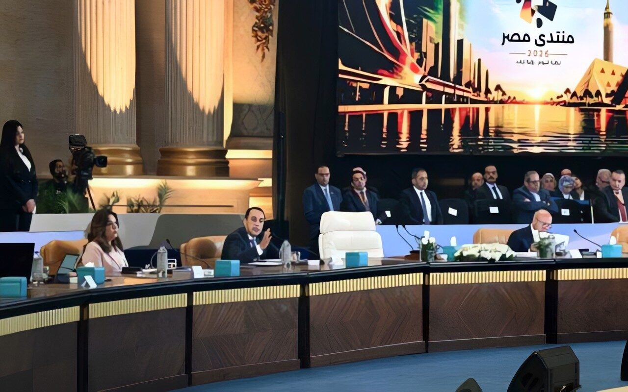 منتدى مصر 2026.. مدبولي يكشف أسباب الإنفاق الضخم على المشروعات القومية