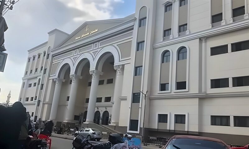 اليوم.. جنايات بنها تستأنف محاكمة المتهمين بإجبار شاب على ارتداء ملابس نسائية في ميت عاصم