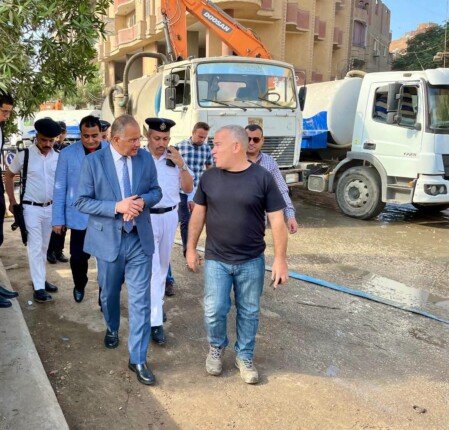 ​تحرك فوري لشفط المياه وتأمين الشوارع.. مدير أمن الفيوم يتابع أعمال صيانة خط المدابغ