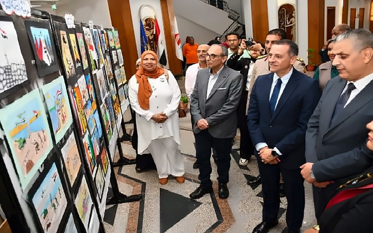 احتفالية فنية بميدان المحطة بأسوان احتفالًا بالذكرى الـ53 لانتصارات أكتوبر المجيدة