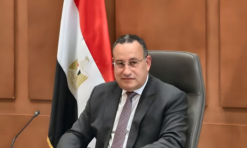 وزير التعليم العالي يبحث الاستفادة من الإمكانات العلمية المصرية والبلجيكية