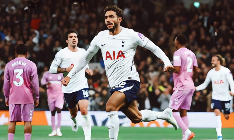 عمر مرموش يقود تشكيل توتنهام المتوقع أمام كريستال بالاس في الدوري الإنجليزي
