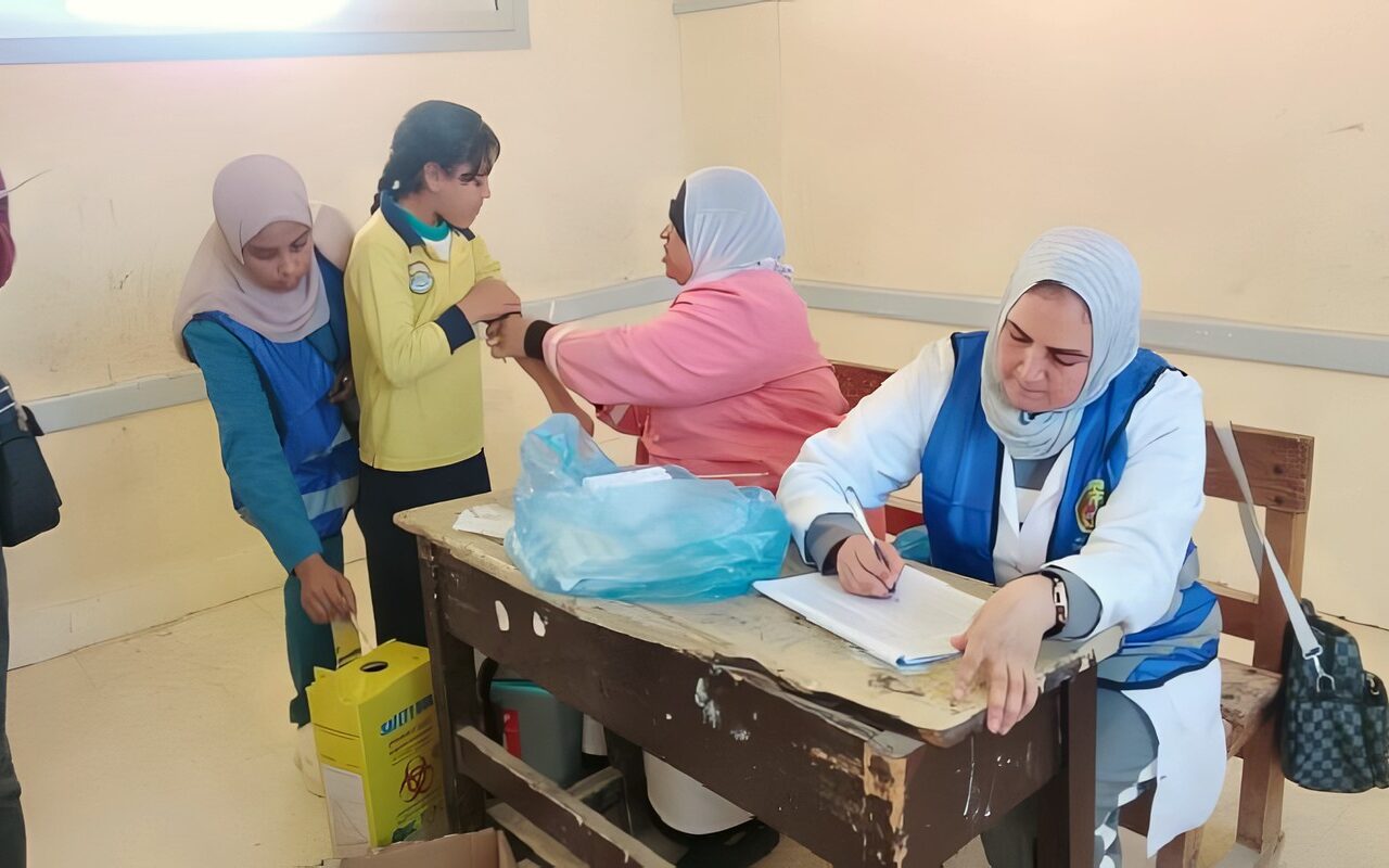 انطلاق حملة التطعيم ضد الحصبة والحصبة الألمانية بقرى ومركز مطروح