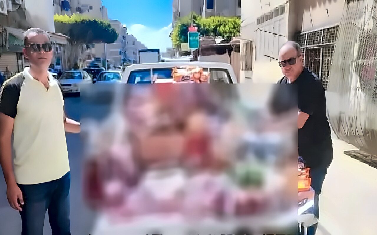 ضبط معلبات ومكرونة سريعة التحضير وبسكويت وزيوت منتهية الصلاحية داخل ماركت شهير بمدينة بورفؤاد