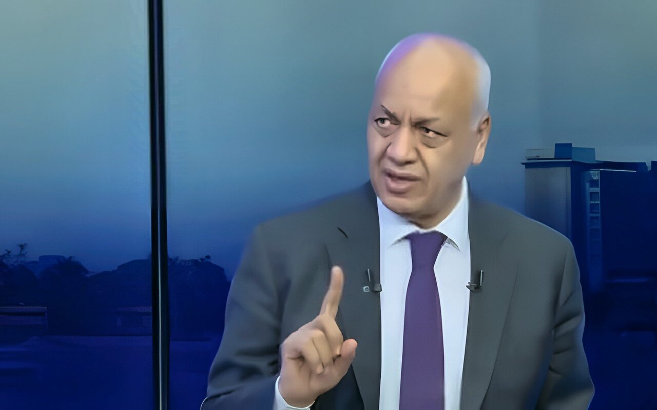 مصطفى بكري: الحوثيون يقتلون الآمنين ويعتدون على الأراضي المقدسة والدين منهم براء