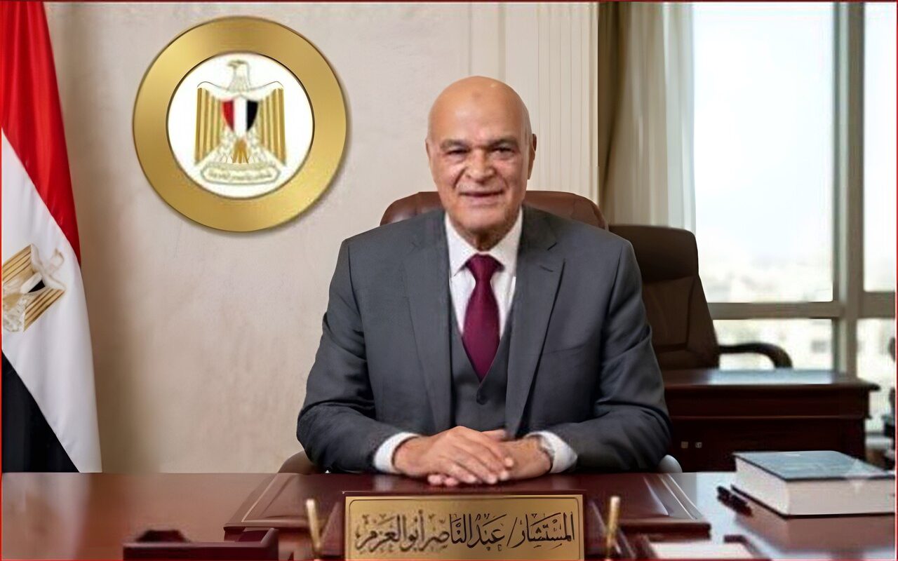 رئيس هيئة قضايا الدولة يهنئ السيسي والشعب المصري بذكرى انتصار حرب أكتوبر
