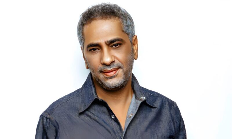 فضل شاكر يحيي أولى حفلاته في موسم الرياض اليوم الخميس