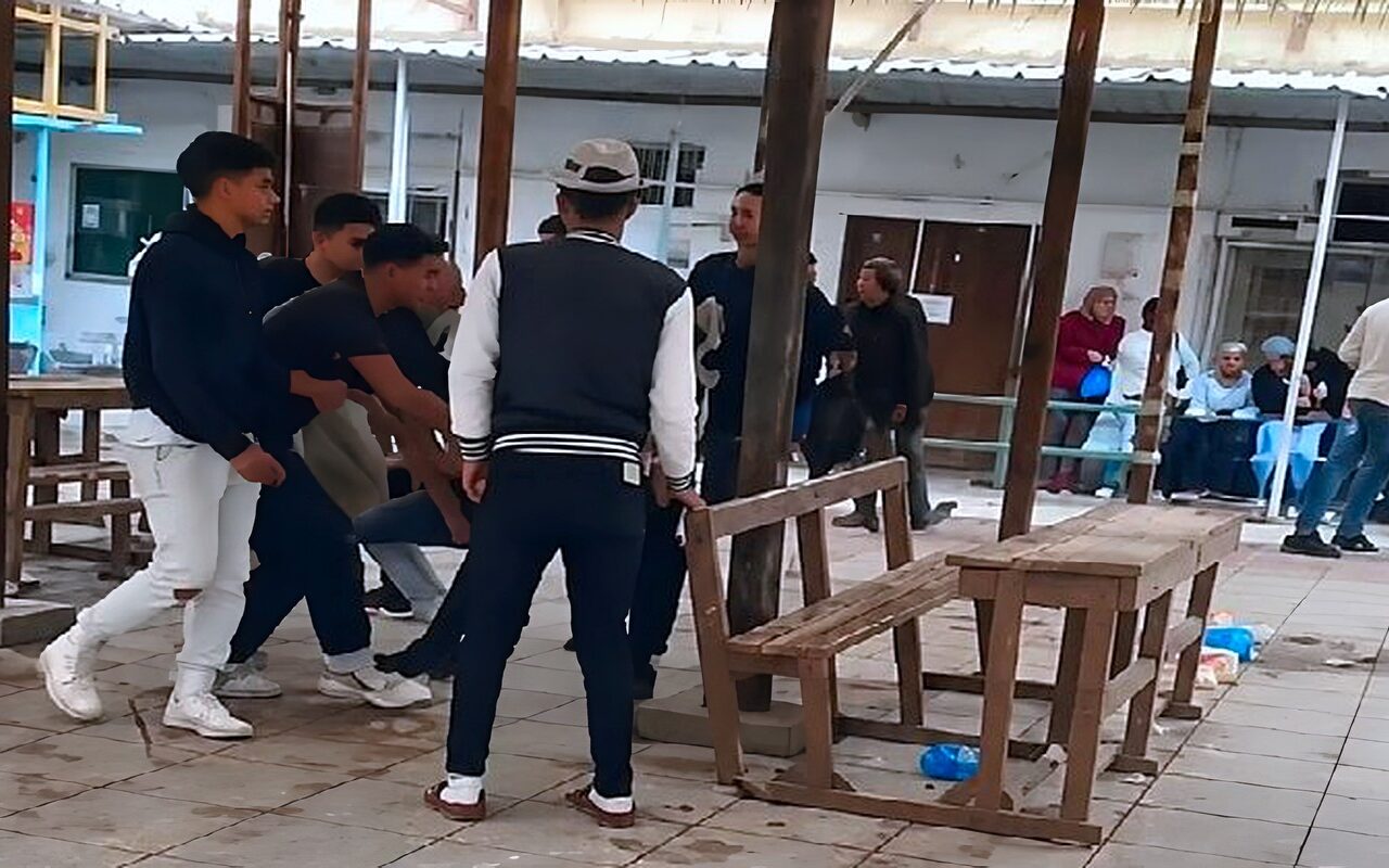 «خناقة مكان الجلوس».. .مشاجرة بين طلاب تربية نوعية الإسكندرية وتحرك عاجل من الجامعة