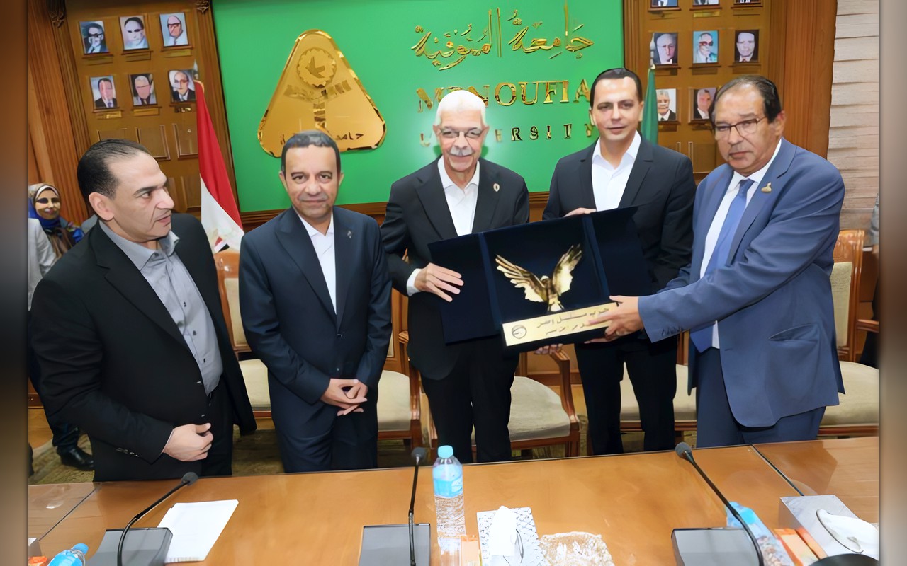 محافظ المنوفية ووفد مستقبل وطن يتفقدان مستشفيات جامعة المنوفية لدعمها بالمستلزمات الطبية