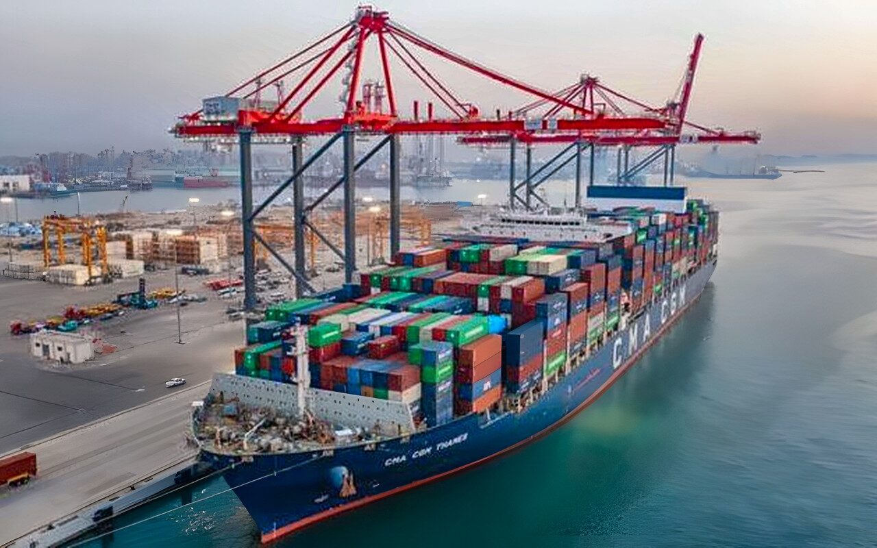 التجارة بين مصر وماليزيا تقفز لـ 74.7%.. ماذا تعني زيارة الرئيس السيسي للبلدين؟