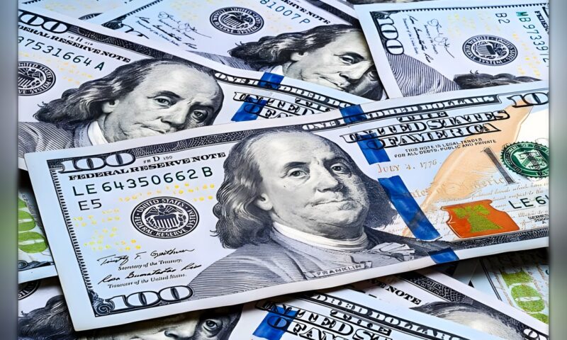 عاجل| ارتفاع سعر الدولار مقابل الجنيه بمنتصف التعاملات.. تخطى حاجز الـ55 جنيهًا