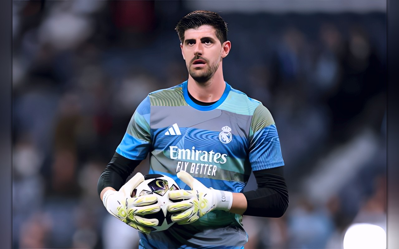ريال مدريد يستبعد كورتوا من الكلاسيكو بسبب الإنفلونزا ويستدعي فولوشين