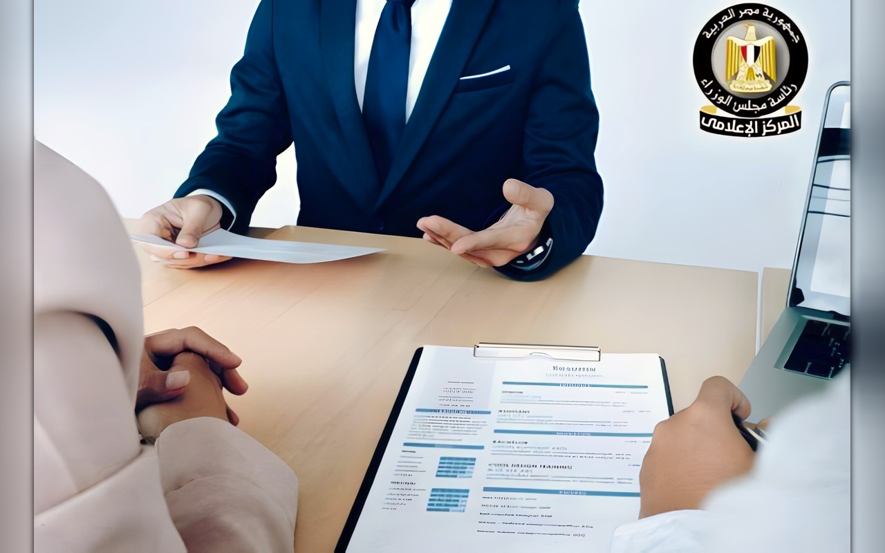 فرص عمل خالية في العين السخنة والعاشر والتجمع.. الشروط وطريقة التقديم والرواتب