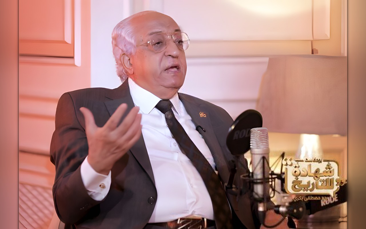 «كانوا بيفرشوا وياكلوا ويمصوا قصب».. اللواء محمد إبراهيم يكشف ماذا كان يفعل السلفيون في قصر الاتحادية بحضور مرسي