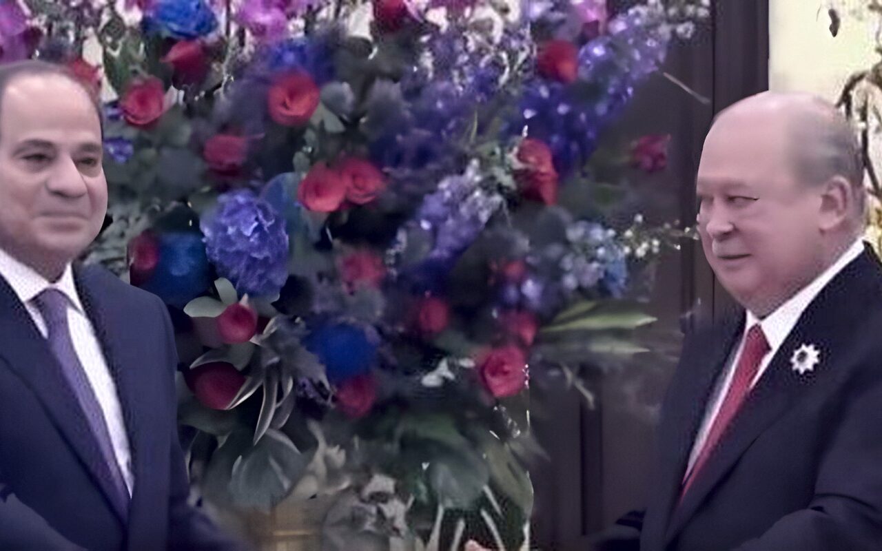 ملك ماليزيا يشيد بالدور المحوري للرئيس السيسي في إرساء السلام والاستقرار بالشرق الأوسط