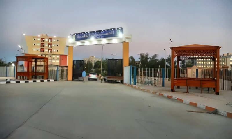 جامعة قنا تكشف حقيقة صور القمامة وتعلن إنشاء ساحة انتظار بمحيط المستشفيات الجامعية