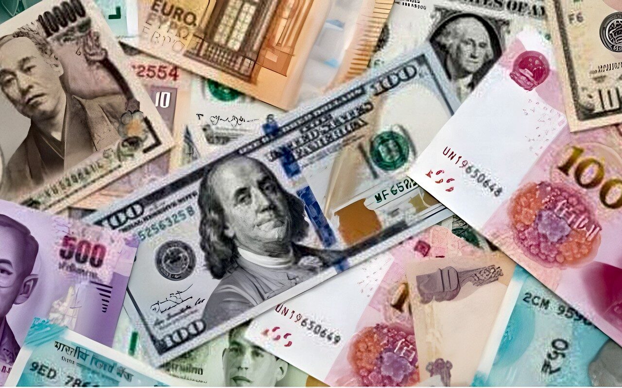 أسعار العملات العربية والأجنبية مقابل الجنيه اليوم الاثنين 5 أكتوبر 2026