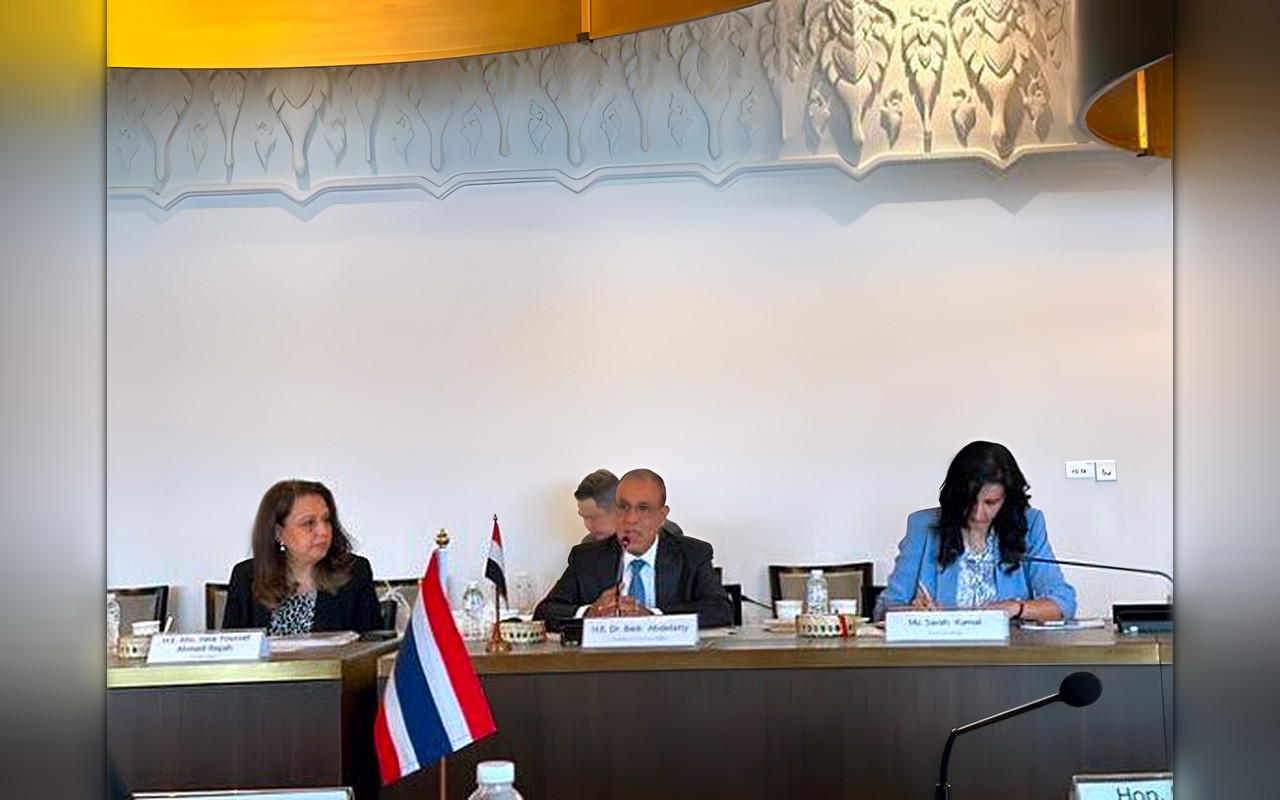 عبد العاطي يبحث مع مجموعة الصداقة التايلاندية فرص الاستثمار والتبادل التجاري مع مصر