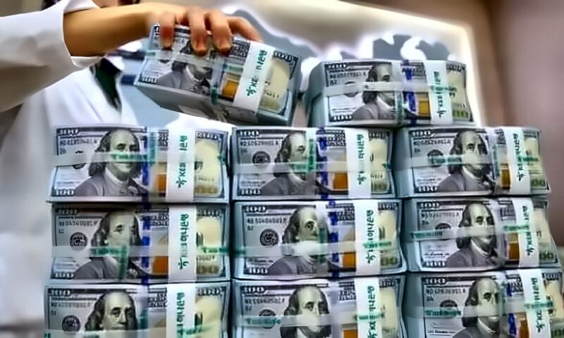 سعر الدولار مقابل الجنيه المصري اليوم الإثنين 12 أكتوبر 2026.. بكام في البنك الأهلي؟