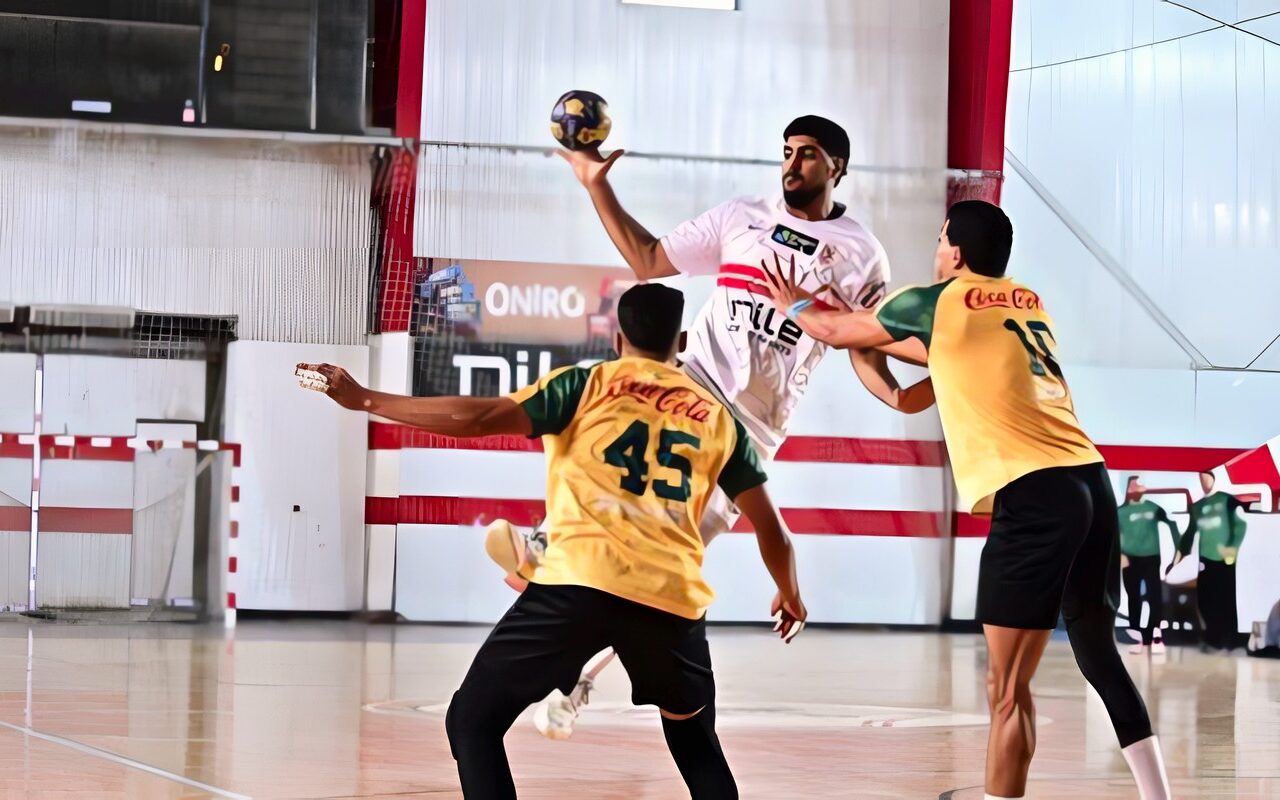 الزمالك يهزم المعادي في افتتاح مشواره بدوري المحترفين لكرة اليد