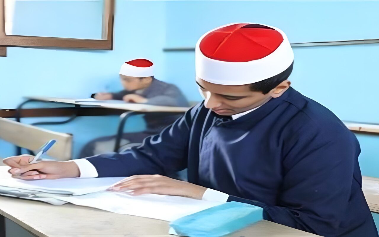 بالرابط.. خطوات تسجيل استمارة الشهادتين الابتدائية والإعدادية الأزهرية 2027 والأوراق المطلوبة
