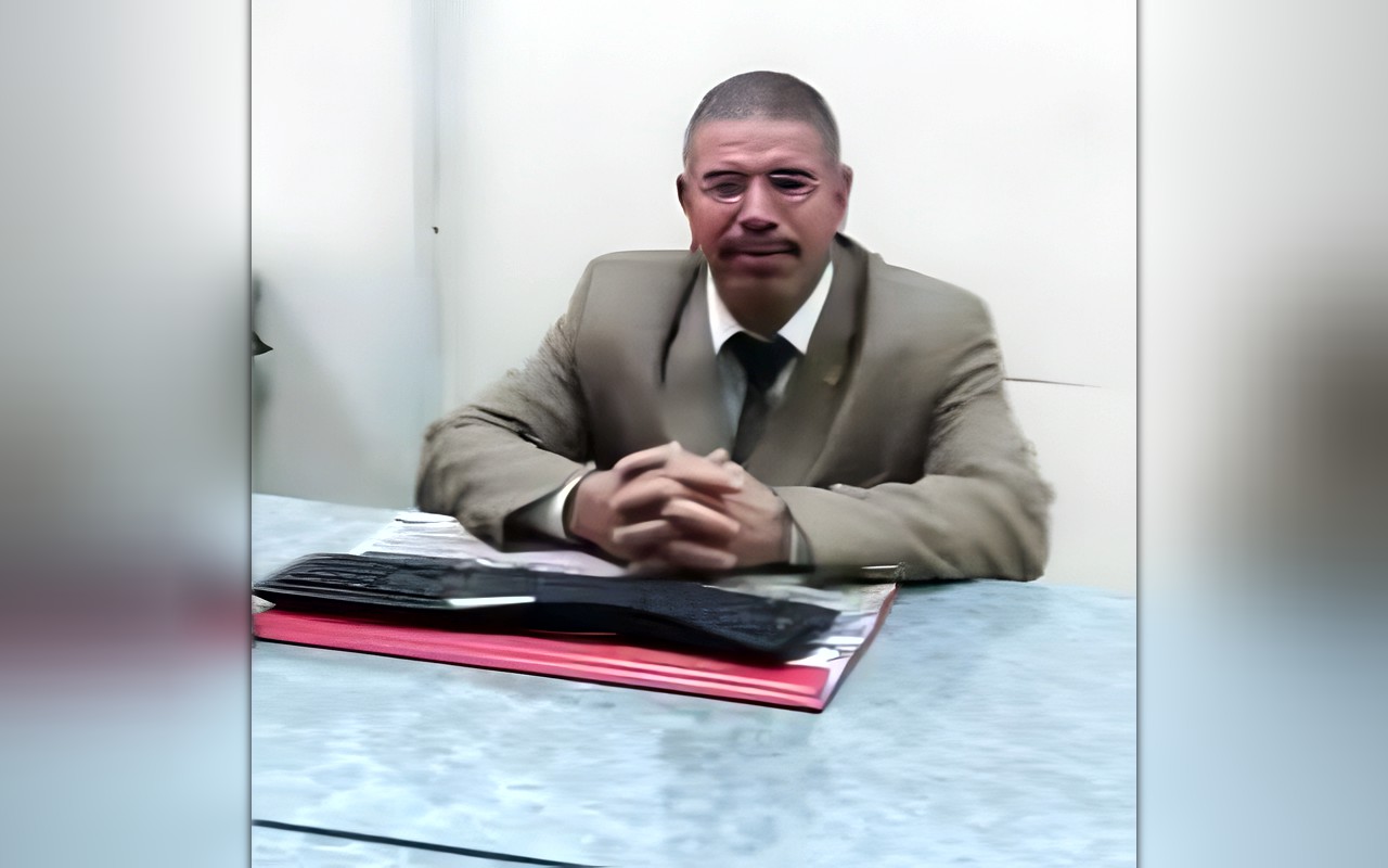 جامعة المنيا تنعى موظفها «خلف ربيع» ضحية حادث طريق صحراوي أسيوط